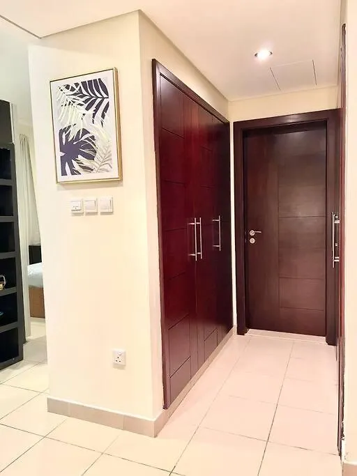 Spacious Studio Downtown Dubai - Walk To Dubai Mall